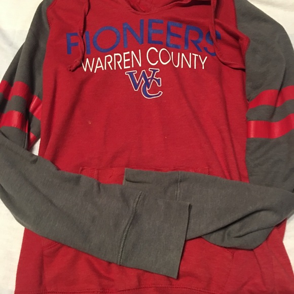 Go Pioneers 3/4 length sleeve and red hoodie. - Picture 2 of 2